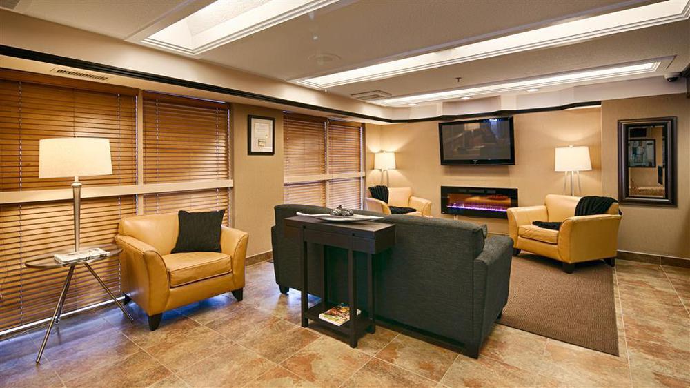 Best Western Airport Inn Calgary Exterior photo